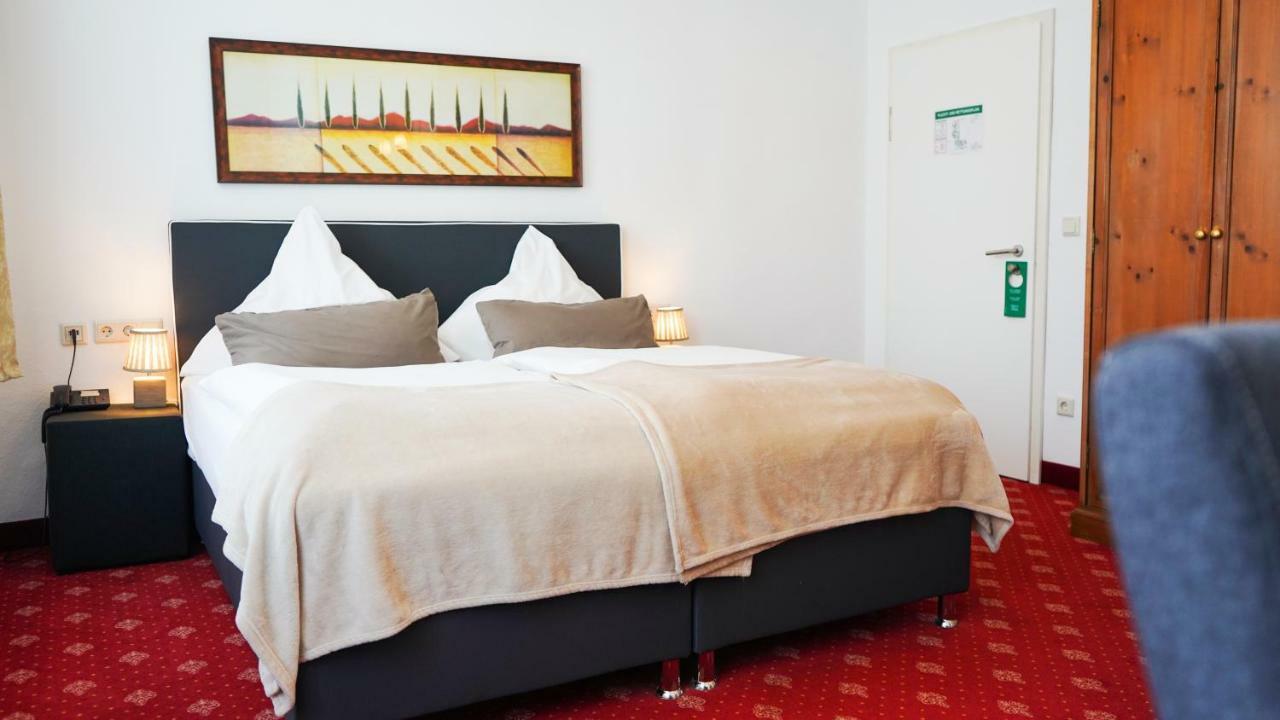 Ds Hotel باد بينثيم المظهر الخارجي الصورة